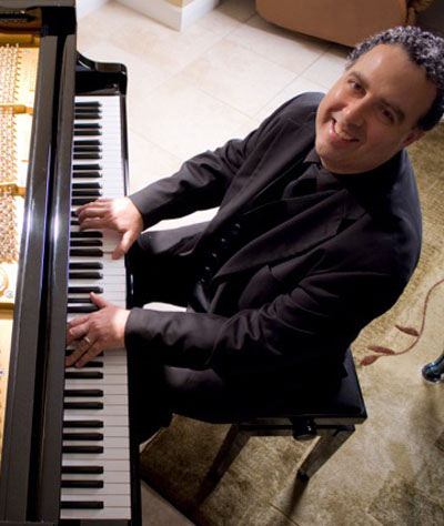 Marcos Daniel Flores Pianist Artist Listing | Organiste.net